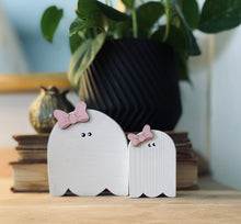 Load image into Gallery viewer, Chunky Ghost Cutouts