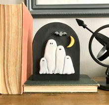 Load image into Gallery viewer, Ghost Family Arch Sign ~Customizable~