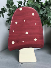 Load image into Gallery viewer, Large Mushroom