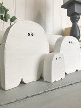 Load image into Gallery viewer, Chunky Ghost Cutouts
