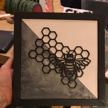 Load image into Gallery viewer, Textured Bee