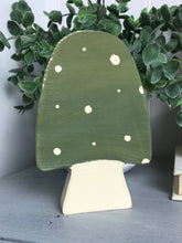 Load image into Gallery viewer, Large Mushroom