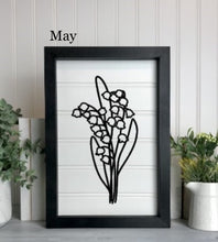 Load image into Gallery viewer, Birth Month Florals Bead board Sign
