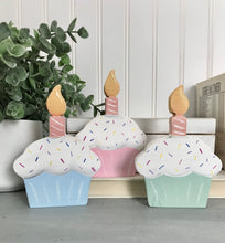 Load image into Gallery viewer, Birthday Cupcake Chunkie

